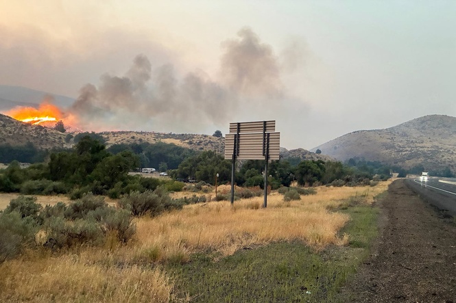 Major Oregon interstate closed for 70 miles due to wildfire
