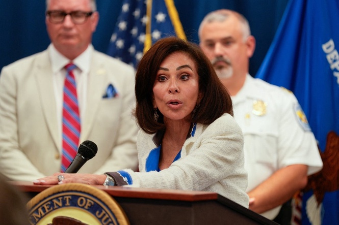 Democrat slams Jeanine Pirro for trying to ‘destroy a life’ after Reflecting Pool charges