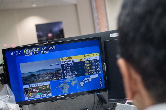 Japan tsunami warning after earthquake rocks island of Kyushu