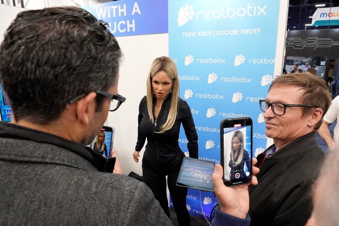 New York school pauses plan to deploy humanlike AI robot teacher after backlash