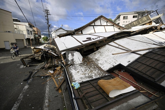 Bulletin AM briefing: Japan earthquake death toll rises and US intercepts ‘surprise attack’ from Iran