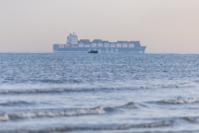 Three die off coast of France after attempting to cross English Channel in ‘taxi-boat’