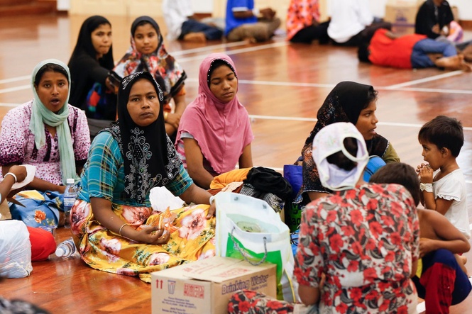 Malaysia begins screening 5,000 refugees for their planned return to Myanmar