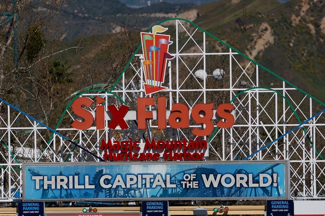 The terrifying new roller coaster built to smash six world records