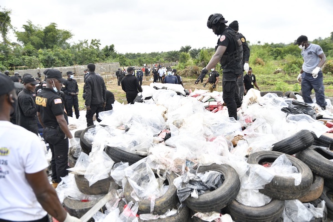 Liberian authorities burn $336 million in cocaine as senior police officials are implicated