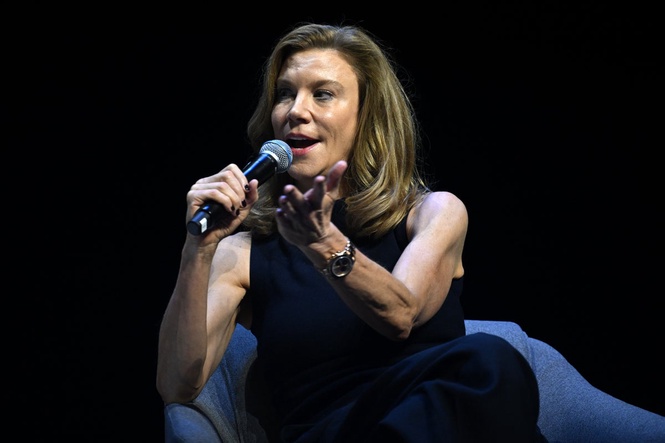Amanda Staveley-led consortium ‘set to buy significant West Ham stake’