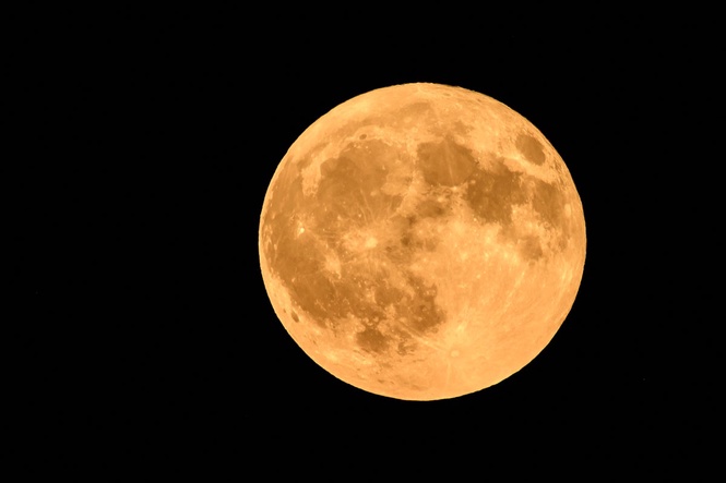When will the SpaceX rocket crash into the Moon?