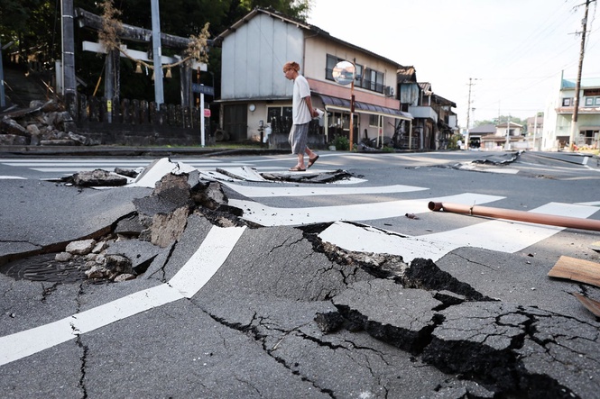 Woman dies of heatstroke after Japan earthquake as death toll climbs to 38