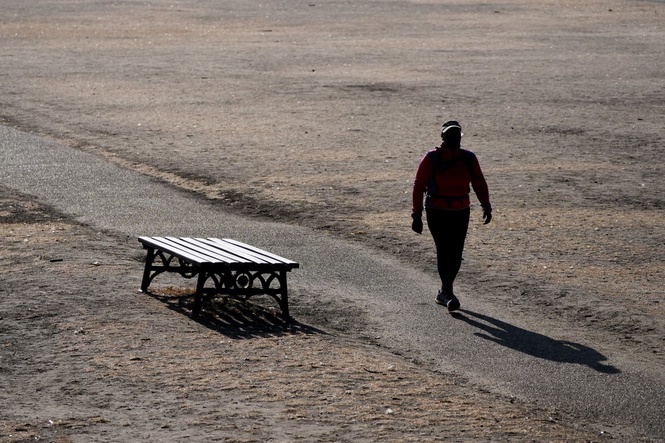 Swathes of England under heat health alerts as temperatures to rise to 30s again