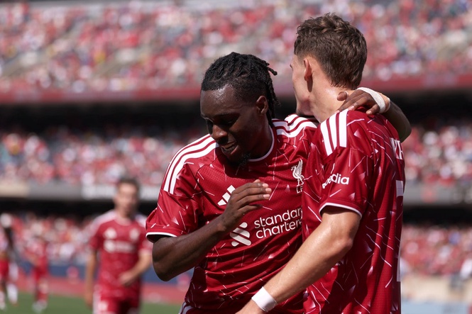 Andoni Iraola allays Jeremie Frimpong injury fears after Liverpool’s collapse against Leeds