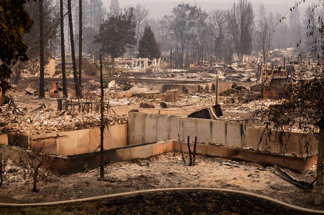 Man arrested for arson after wildfire destroys 700 buildings in Washington