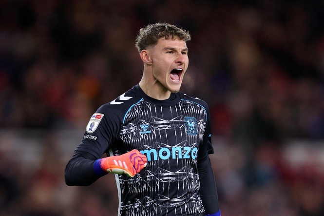 Frank Lampard’s Coventry sign goalkeeper Carl Rushworth for club-record transfer fee
