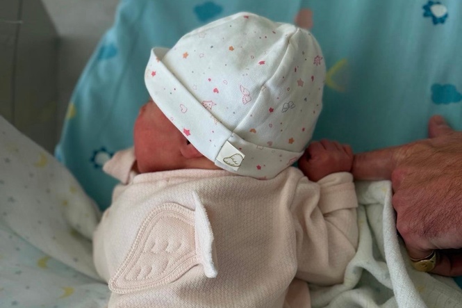Princess Eugenie gives birth to third child in Portugal