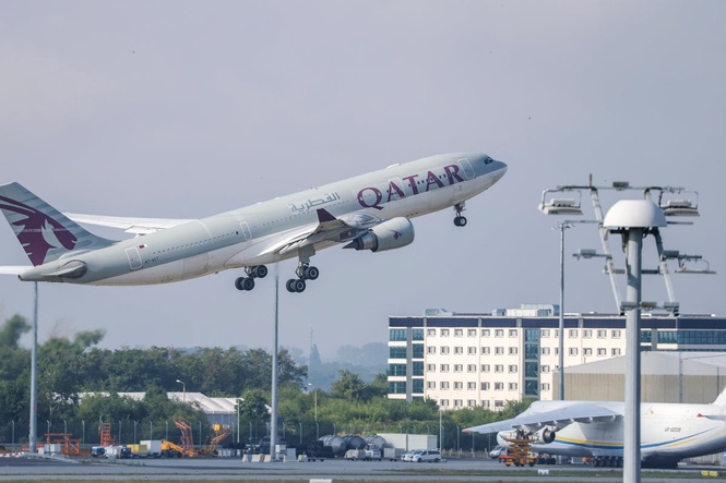 Flights at German airport disrupted after suspect objects sighted
