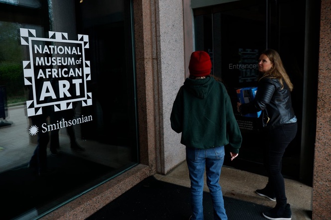 Why several Smithsonian museums suddenly closed today
