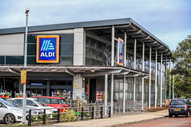 Aldi and Lidl should face same rules on store openings as rivals, says watchdog
