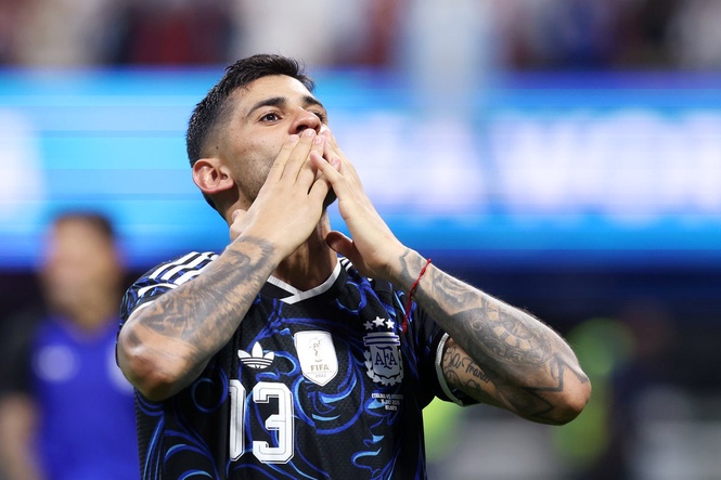 Transfer news LIVE: Romero to Arsenal, Liverpool want Barcola, Man Utd target defender