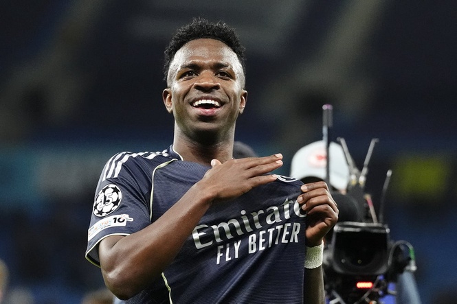 Transfer news LIVE: Arsenal identify Vinicius Jr alternatives and Cristian Romero eyes shock switch