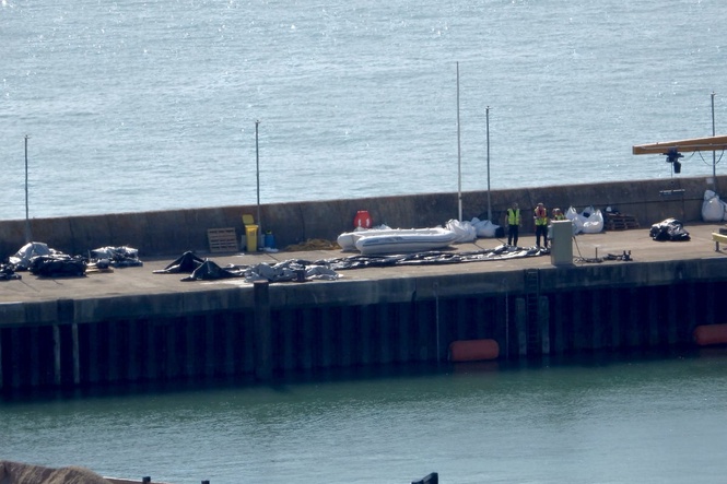 Record Channel crossing as 230 migrants ‘arrive in Dover on one boat’