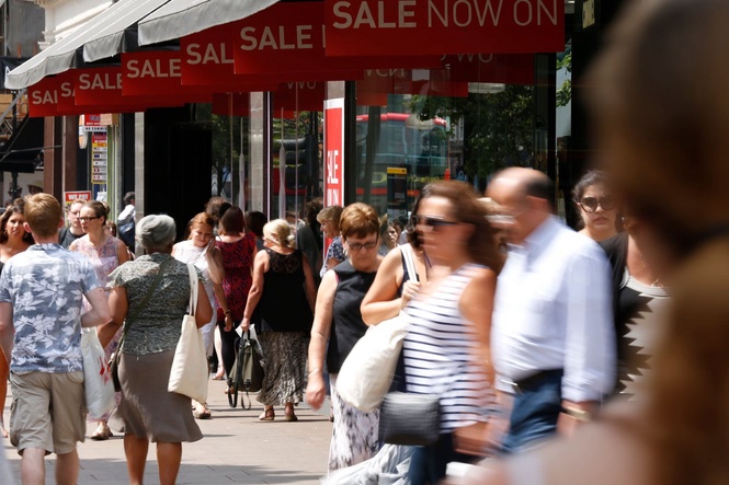 Oxford Street tourists ‘to be monitored by facial recognition cameras’