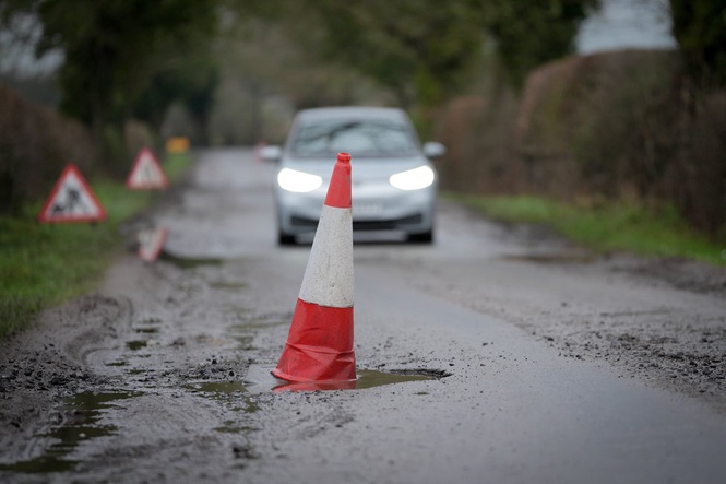Heatwaves cause havoc on UK roads and trigger 40,000 pothole-related breakdown calls in a month, AA boss reveals