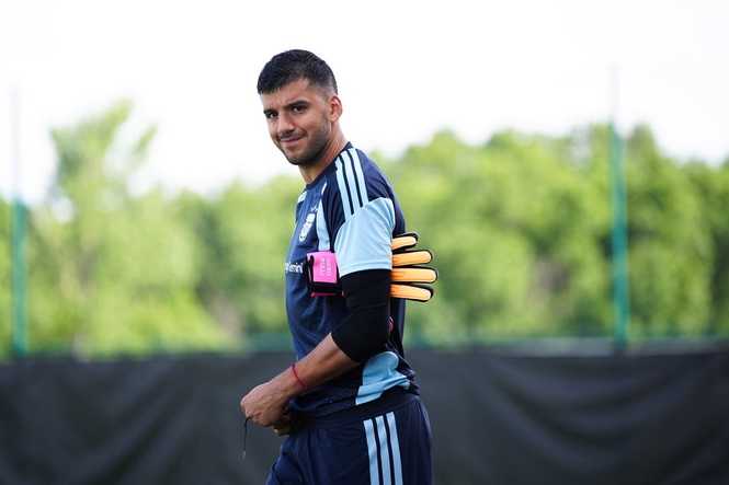 Man City complete deal for Gianluigi Donnarumma deputy after James Trafford exit