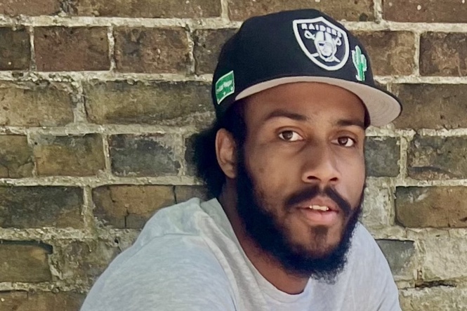 Bus driver shot dead outside London pub named by police