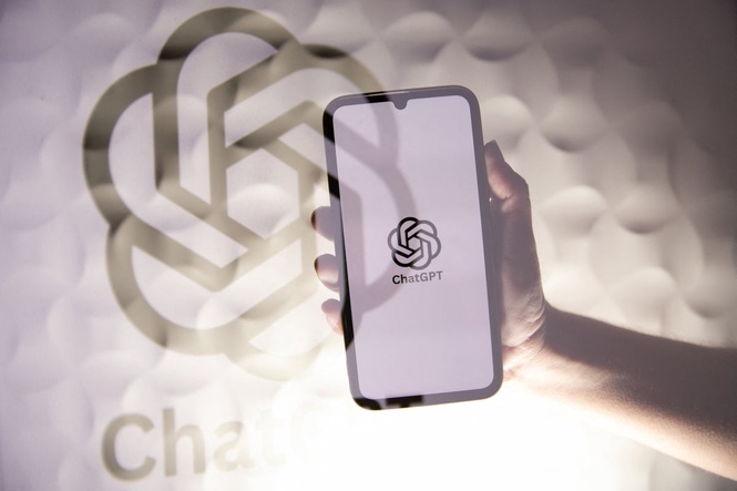 ChatGPT will now text your friends for you