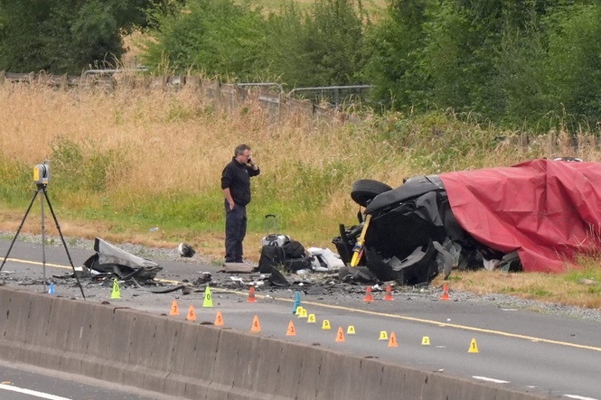 Gardaí ‘told not to pursue wrong-way driver’ before fatal crash – officer group
