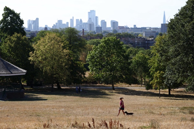 Flooding warning as rain finally forecast for drought-stricken land