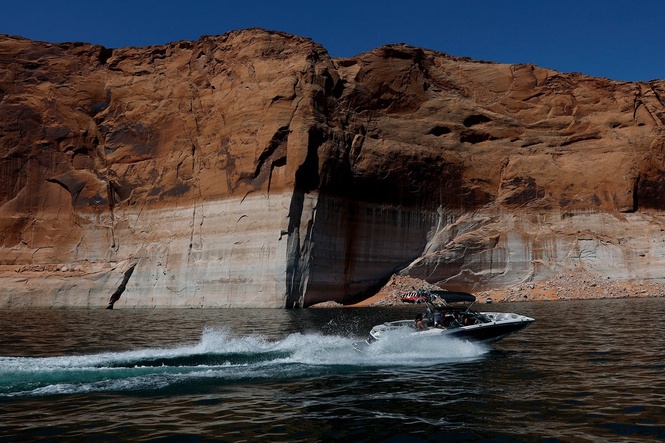 Warning as second largest reservoir in US reaches record low