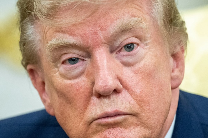 Poll shows Trump’s approval rating has plummeted