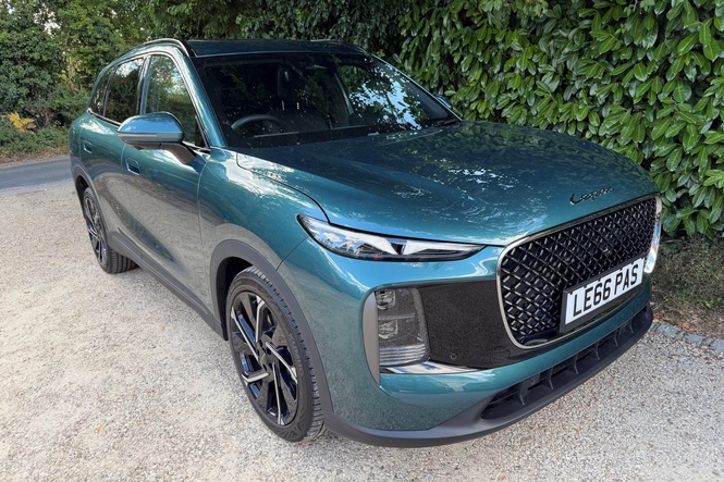 Lepas L8 plug-in hybrid review: It’s properly posh without the price tag