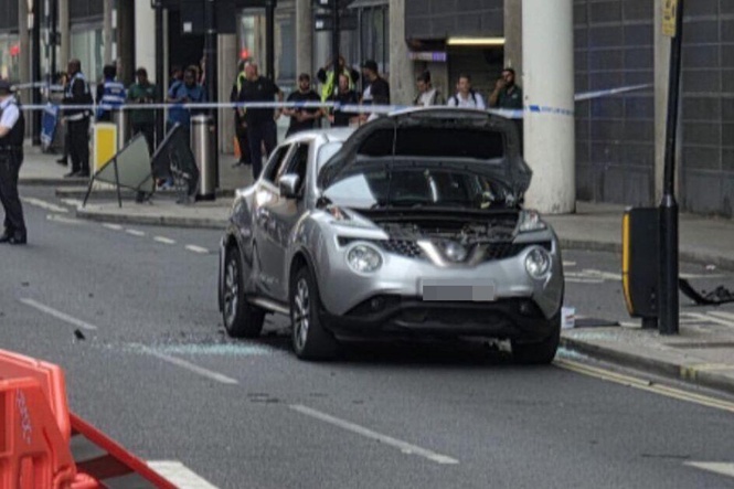 Car blown up outside London’s Kings Cross St Pancras Station