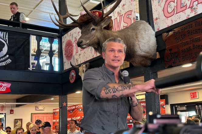 Pete Hegseth’s Iowa trip raises questions about 2028 bid