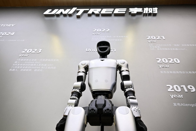 Chinese maker of backflipping robots sees shares soar sixfold on stock market debut