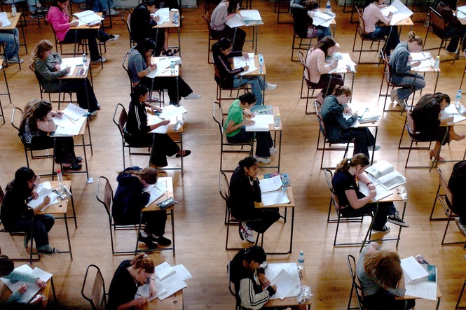 What does Labour’s GCSE resit shake-up mean for young people and parents?