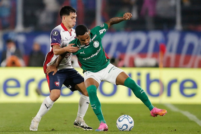Manchester City target Brazilian winger as Savinho replacement