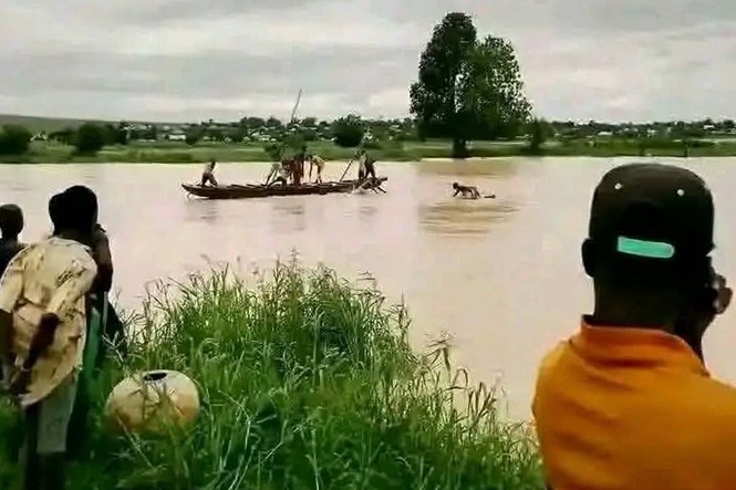 Boat capsizes in northwestern Nigeria, leaving dozens of people dead