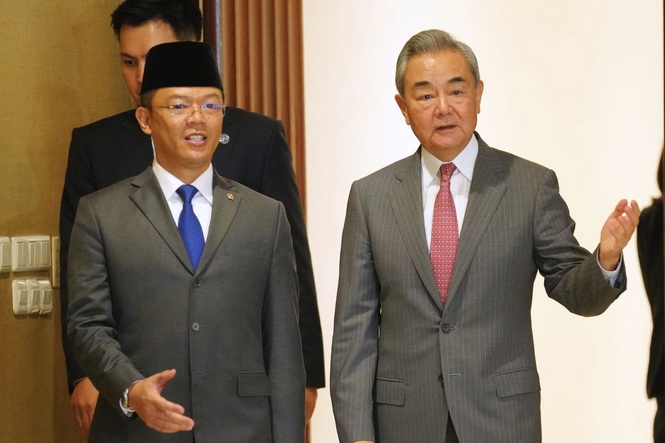 Indonesia and China discuss increasing defense cooperation and energy security