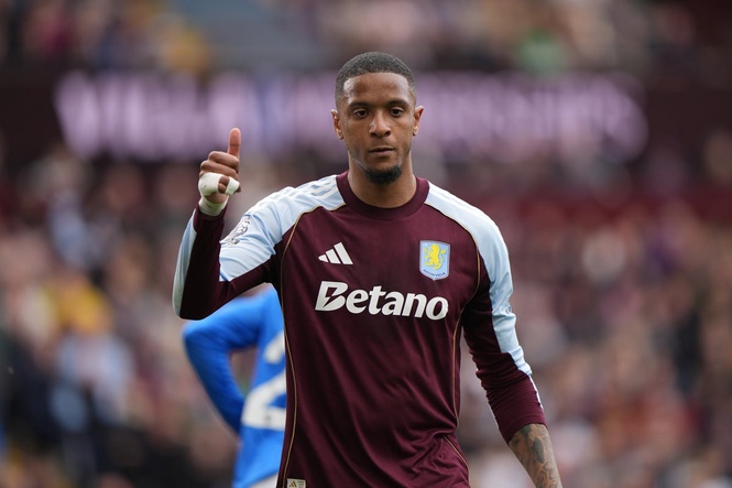 Arsenal sign Ezri Konsa from Aston Villa hours before Premier League opener