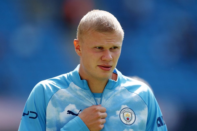 Erling Haaland stuns Man City team-mates with new look for Premier League season