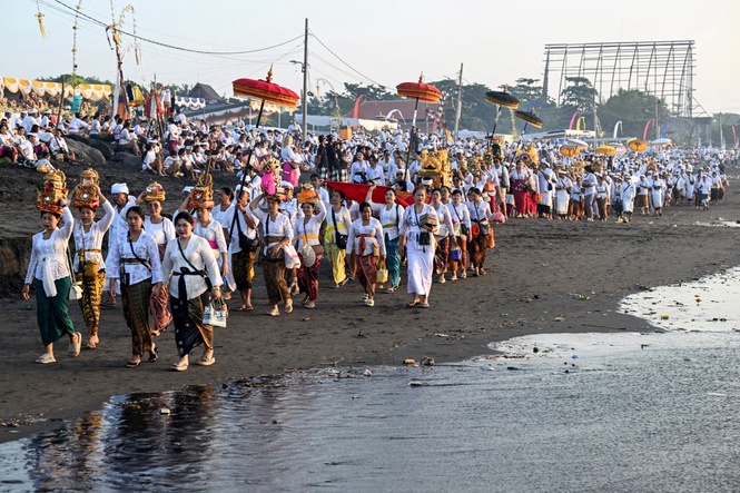 What is Bali’s sacred day of silence and what are the rules?