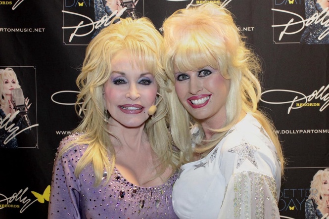 The devastated Dolly Parton tribute acts who have to keep on singing: ‘I haven’t slept since she died’