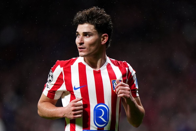 Julian Alvarez will ‘never, ever’ join Barcelona – but Arsenal remains a possibility