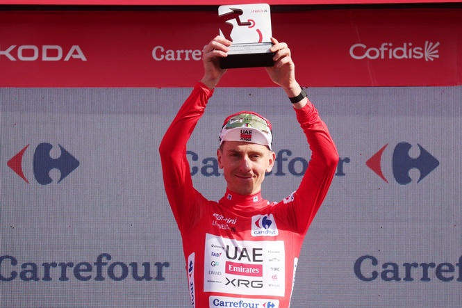 Andreas Leknessund wins Vuelta a Espana stage 7 as Tadej Pogacar extends lead