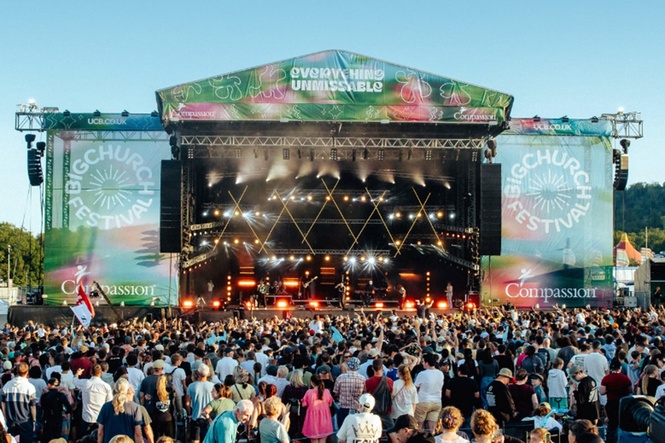 Man dies and at least six injured at Big Church Festival after falling sign hit visitors