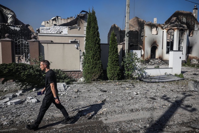 At least 37 dead after Russian strike on Ukraine warehouse