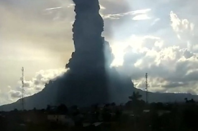 Indonesia’s Mount Sinabung volcano spews ash 3.5km into air after major eruption