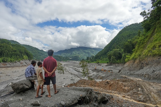Major mountain safety aid programme cut by Trump before Nepal floods